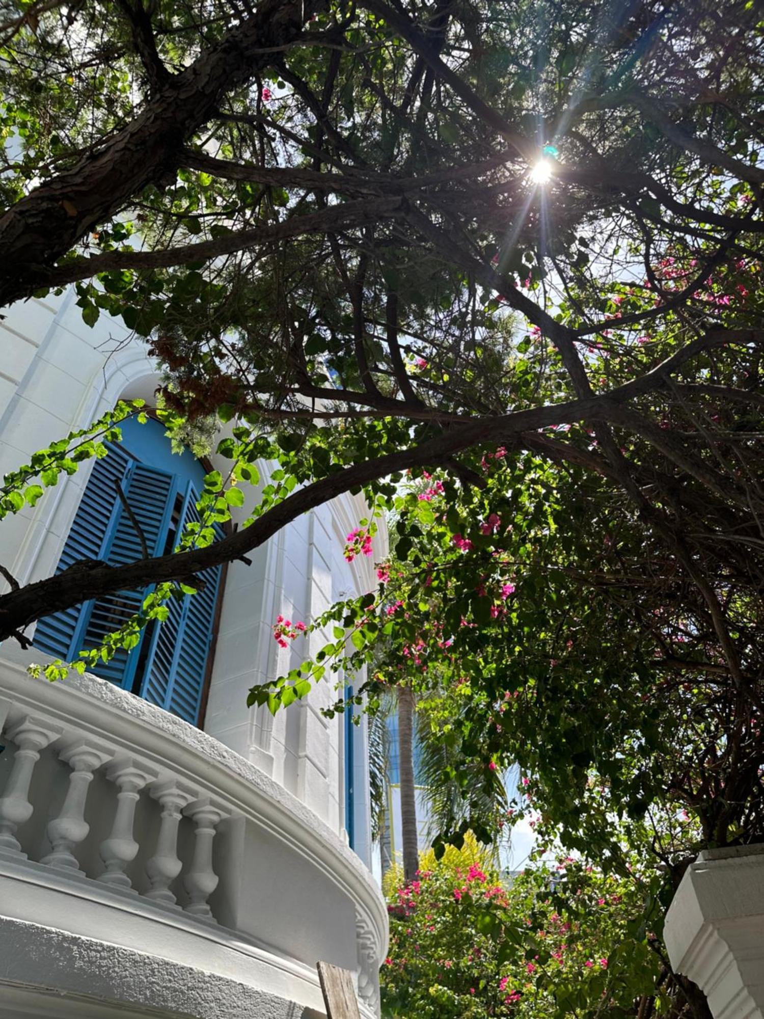 Hotel Vicente López Екстериор снимка
