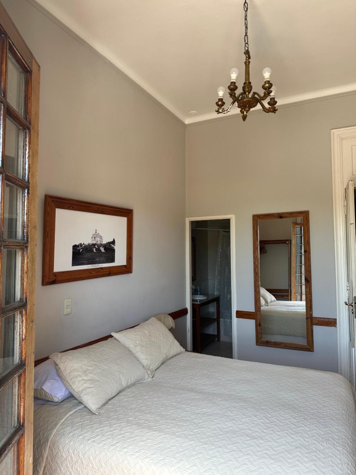 Hotel Vicente López Екстериор снимка