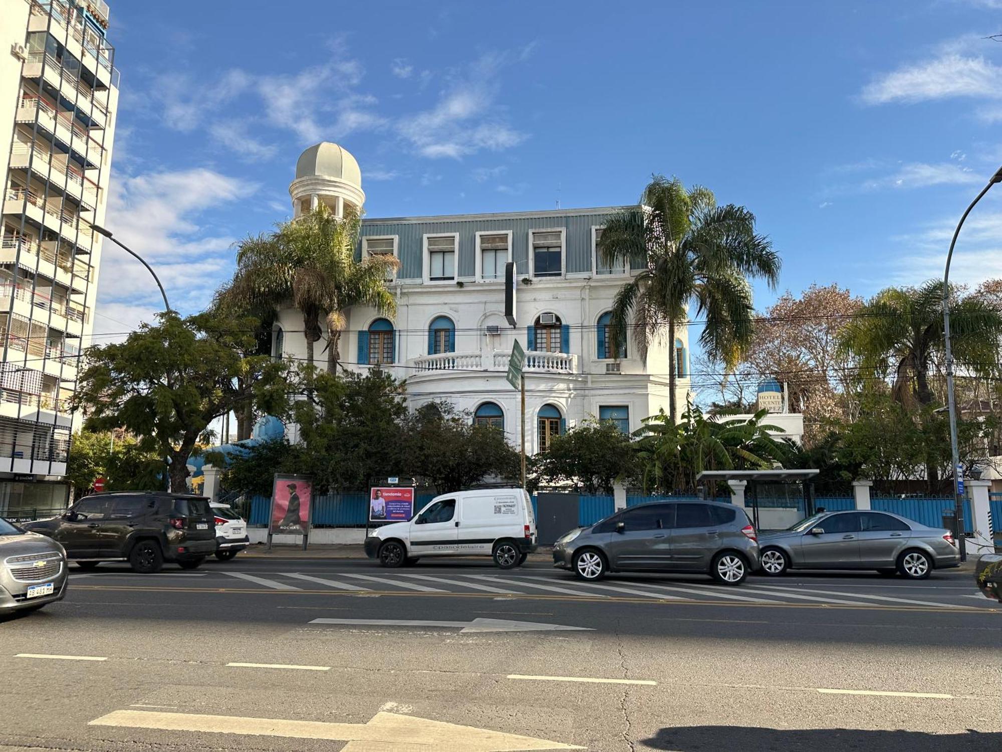 Hotel Vicente López Екстериор снимка
